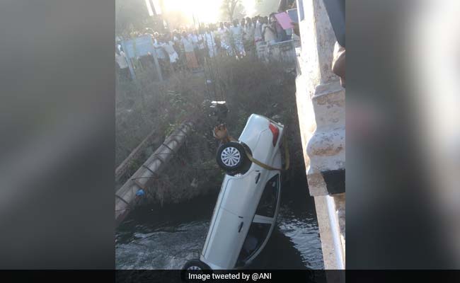 Family Of 6 Including 2 Girls Drown After Car Falls Into Tamil Nadu Canal