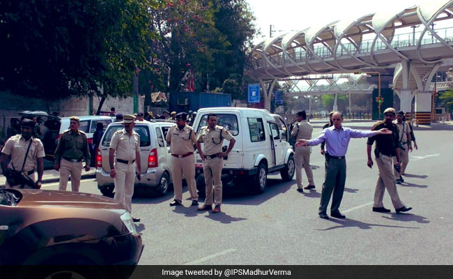 On Holi, Delhi Cops Get 4,000 Calls For Arguments, Most Over Colour Use