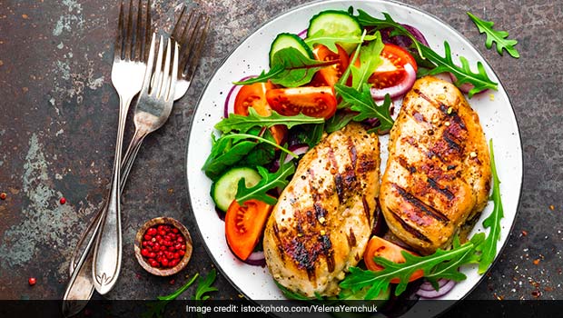 A combination of foods works well if you are trying to lose weight.