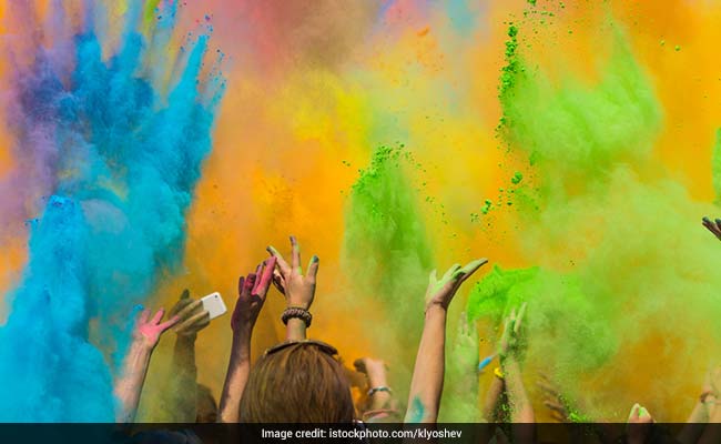 7 Fun T-shirts That Will Get You Into The Holi Mood