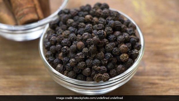 Immunity: This Black Pepper, Turmeric, Cumin Tea Makes For Healing Concoction Against Cold And Flu