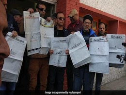 Kashmir Papers Run Blank Front Page To Protest Move "To Scuttle" Media Kashmir Papers Run Blank Front Page To Protest Move "To Scuttle" Media