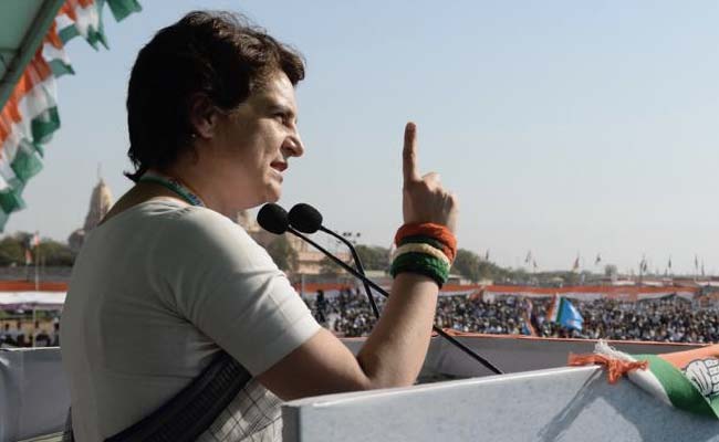 प्रियंका गांधी ने कांग्रेस ज्वाइन करने के बाद पहली रैली में मोदी सरकार पर बोला हमला, कहा- 'नफरत फैलाई जा रही है'