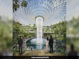 ये है दुनिया का सर्वश्रेष्ठ एयरपोर्ट:  छत पर स्वीमिंग पूल से लेकर फिल्म थिएटर और शॉपिंग मॉल हैं मौजूद ये है दुनिया का सर्वश्रेष्ठ एयरपोर्ट:  छत पर स्वीमिंग पूल से लेकर फिल्म थिएटर और शॉपिंग मॉल हैं मौजूद