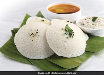 Watch: How To Make A Vrat-Friendly Sabudana Idli For A Quick Snack Fix Watch: How To Make A Vrat-Friendly Sabudana Idli For A Quick Snack Fix