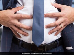 ब्लोटिंग और पेट की गैस से छुटकारा पाने के लिए असरदार है ये देसी ड्रिंक, घर पर इस तरह कर लीजिए तैयार ब्लोटिंग और पेट की गैस से छुटकारा पाने के लिए असरदार है ये देसी ड्रिंक, घर पर इस तरह कर लीजिए तैयार