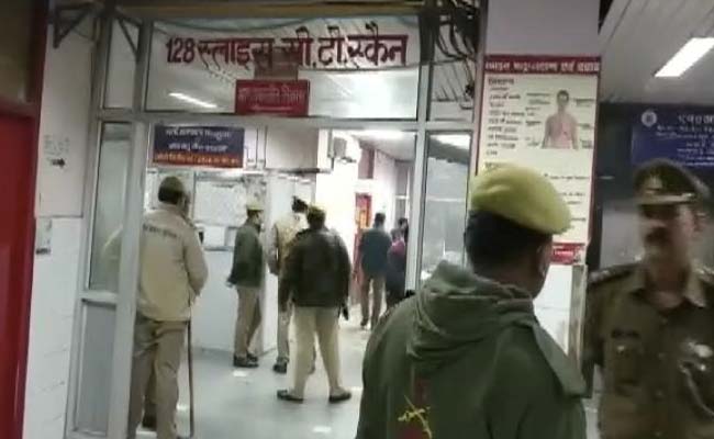 Braving The Bullet, Lucknow Cop Manages To Catch Attacker