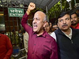 7 Lawmakers "Offered 10 Crore Each" By BJP To Switch, Alleges AAP 7 Lawmakers "Offered 10 Crore Each" By BJP To Switch, Alleges AAP