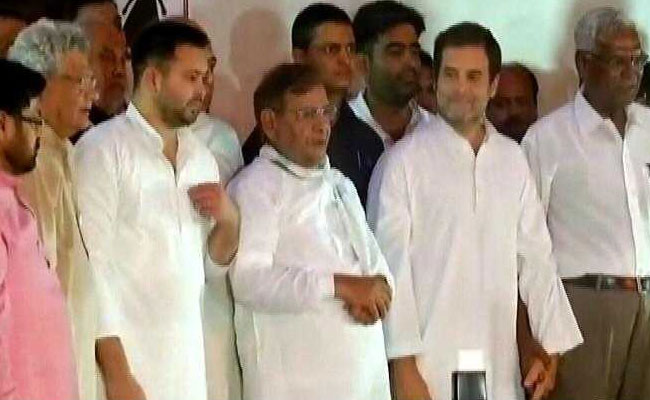 Lok Sabha Election 2019: बिहार महागठबंधन में हुआ सीटों का बंटवारा, जानिये कौन सी पार्टी कितने सीटों पर लड़ेगी चुनाव