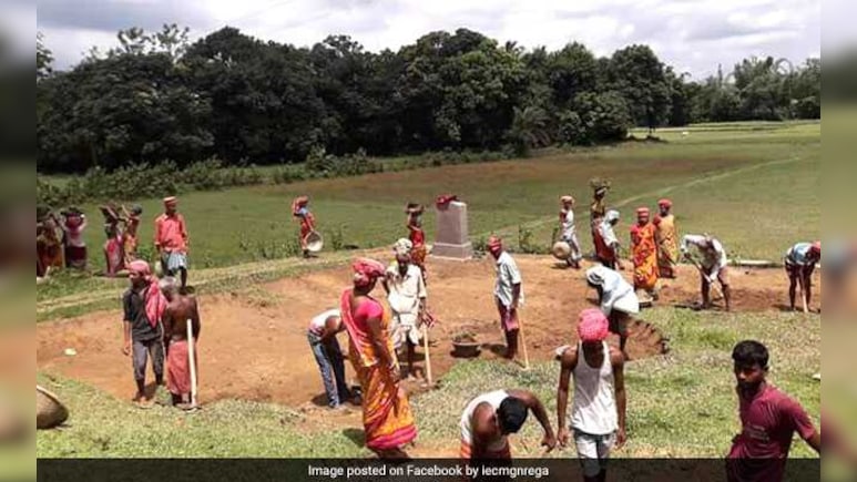 Opinion | Ten Reasons Why Modi Government Should Not Have Killed MGNREGA