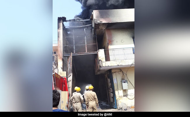 Fire Breaks Out At Chemical Paint Factory In West Delhi
