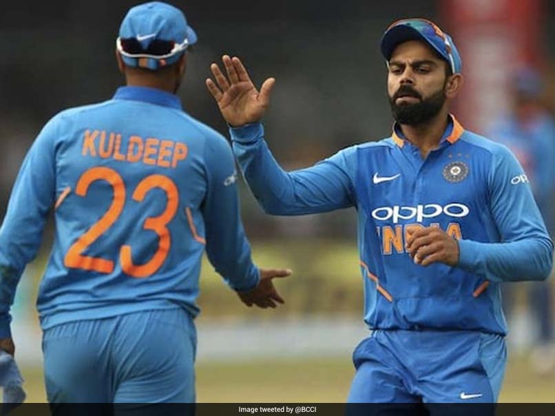 IND vs AUS: विराट कोहली ने होमग्राउंड पर लपके दो कैच तो जोश में आए दर्शक, देखें VIDEO