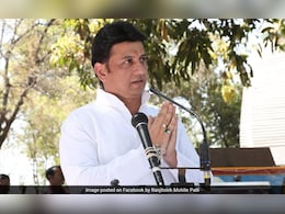 रणजितसिंह मोहिते पाटील यांच्यावर भाजपकडून शिस्तभंगाची कारवाई, 7 दिवसात स्पष्टीकरण देण्याचे आदेश रणजितसिंह मोहिते पाटील यांच्यावर भाजपकडून शिस्तभंगाची कारवाई, 7 दिवसात स्पष्टीकरण देण्याचे आदेश