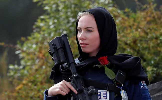 Cop, Wearing Scarf, Keeps Guard As New Zealand Shows Support For Muslims