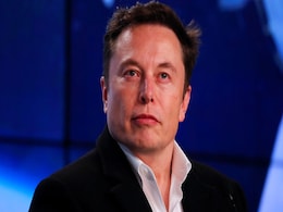 Elon Musk Scouting Sites In The UK For Tesla's New Gigafactory: Report Elon Musk Scouting Sites In The UK For Tesla's New Gigafactory: Report