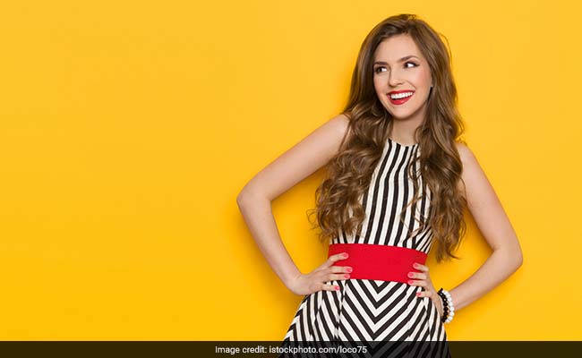 8 Trendy Sleeveless Dresses To Beat The Heat In