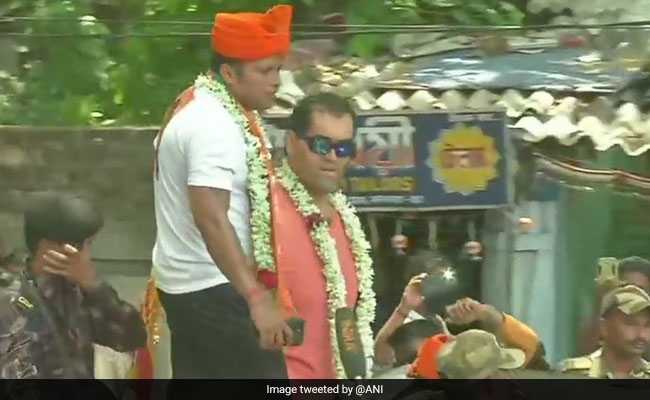 BJP के लिए चुनाव प्रचार कर 'फंसे' द ग्रेट खली, टीएमसी ने चुनाव आयोग से की यह शिकायत