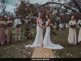 न्यूजीलैंड की महिला क्रिकेटर ने की ऑस्ट्रेलियन गर्लफ्रेंड से शादी, ऐसे शुरू हुई थी Love Story न्यूजीलैंड की महिला क्रिकेटर ने की ऑस्ट्रेलियन गर्लफ्रेंड से शादी, ऐसे शुरू हुई थी Love Story