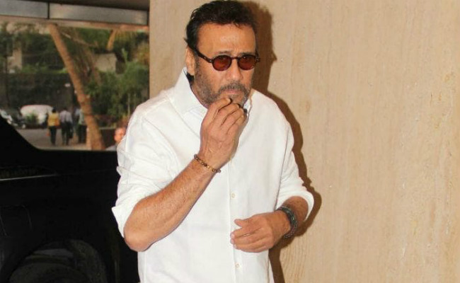 जैकी श्रॉफ ने सुनाया अपनी गर्लफ्रेंड का किस्सा, बोले - मां से मिलना चाहती थी, लेकिन मैंने झूठ...