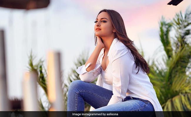 Sonakshi Sinha's Insta Post Comes With One Helluva Caption