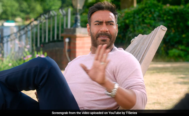 Saif Ali Khan And Ajay Devgn Had A Talk Over Viral 'Kareena-Saif' Dialogue In <I>De De Pyaar De</I>