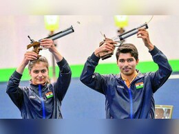 SHOOTING WORLD CUP: भारत ने लगातार दूसरे आईएसएसएफ वर्ल्ड कप में पहली पायदान के साथ किया समापन SHOOTING WORLD CUP: भारत ने लगातार दूसरे आईएसएसएफ वर्ल्ड कप में पहली पायदान के साथ किया समापन