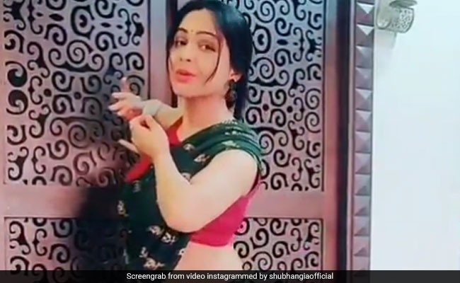 अंगूरी भाभी ने 'कान्हा सो जरा...' गाने पर लगाए ठुमके, बार-बार देखा जा रहा Video