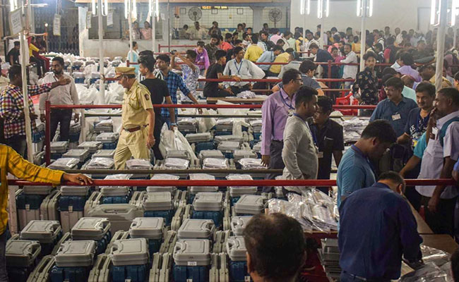 30 Voting Machines For Tamil Nadu Bypoll Shifted Suddenly, Says DMK