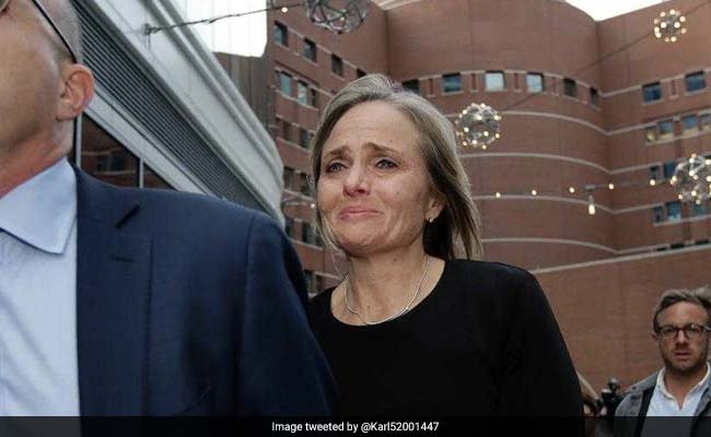 US Judge Charged For Helping Immigrant Escape Through Court's Rear Door