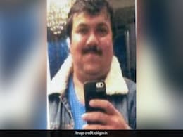 US Deports Indian Man Accused In Plot To Kill Mahesh Bhatt, Karim Morani US Deports Indian Man Accused In Plot To Kill Mahesh Bhatt, Karim Morani