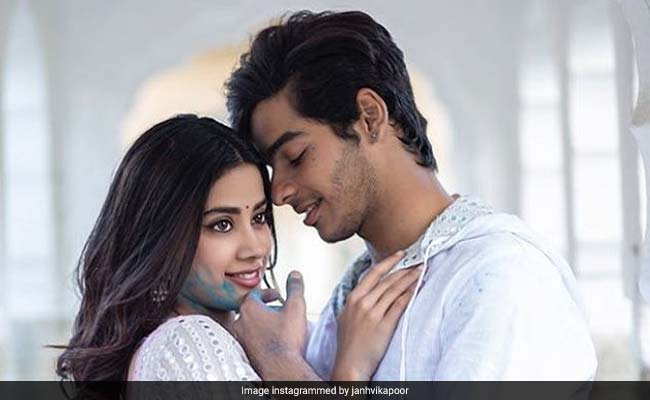 Janhvi Kapoor's Reaction When Asked: 'You're Okay With Ishaan Khatter, Tara Sutaria Dating?'