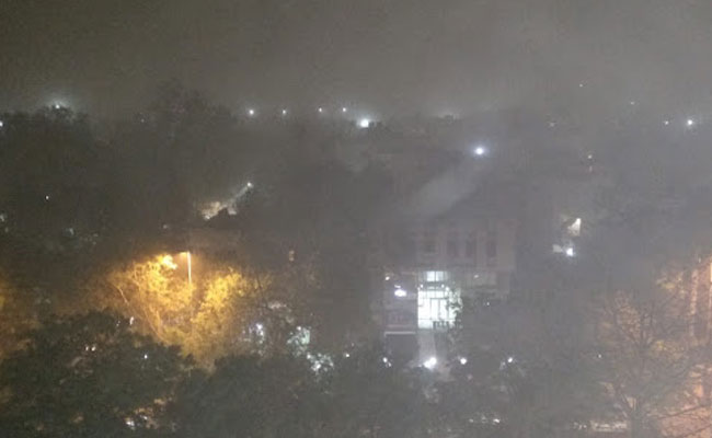 Dust Storm, Rain In Delhi Brings Down Temperature Slightly In Some Areas