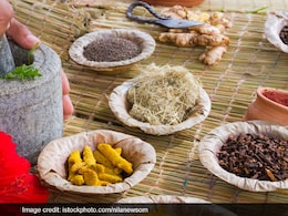हमेशा हेल्दी रहने के लिए अपनाएं ये आयुर्वेदिक लाइफस्टाइल, इन 8 कामों को अपने रूटीन में करें शामिल हमेशा हेल्दी रहने के लिए अपनाएं ये आयुर्वेदिक लाइफस्टाइल, इन 8 कामों को अपने रूटीन में करें शामिल