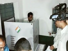 ...जब MP के सीएम कमलनाथ वोट डालने पहुंचे मतदान केंद्र, बत्ती हो गई गुल- जानिये फिर क्या हुआ ...जब MP के सीएम कमलनाथ वोट डालने पहुंचे मतदान केंद्र, बत्ती हो गई गुल- जानिये फिर क्या हुआ