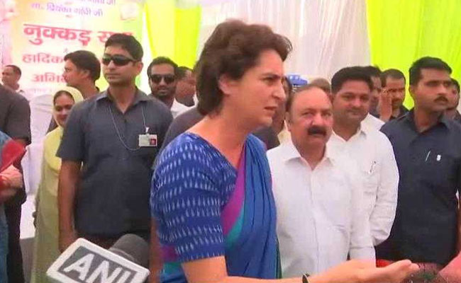 In Amethi, Priyanka Gandhi Takes On Smriti Irani In Fight Over Shoes