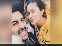 Alia Bhatt's Instagram Bio Suggestion For Ranbir Kapoor Makes Her A 'Rockstar' Alia Bhatt's Instagram Bio Suggestion For Ranbir Kapoor Makes Her A 'Rockstar'