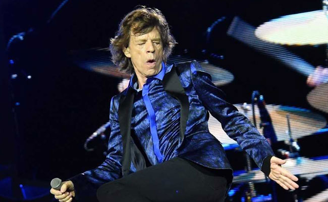 Mick Jagger Tweets He's 'On The Mend' After Reported Heart Surgery