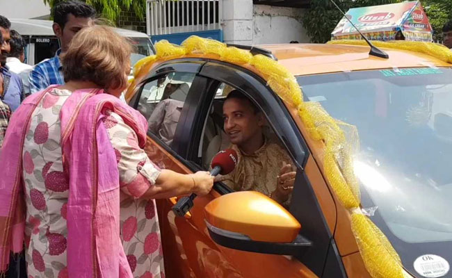 In Decorated Car, Bengal Groom Drives 20 Km To Vote Day After Wedding