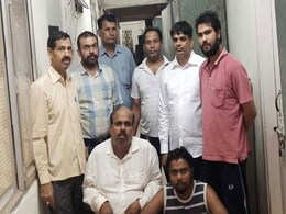 दो बार लोकसभा चुनाव लड़ चुका शख्स बेटे के साथ गिरफ्तार, नशीले पदार्थ बेचने का आरोप दो बार लोकसभा चुनाव लड़ चुका शख्स बेटे के साथ गिरफ्तार, नशीले पदार्थ बेचने का आरोप