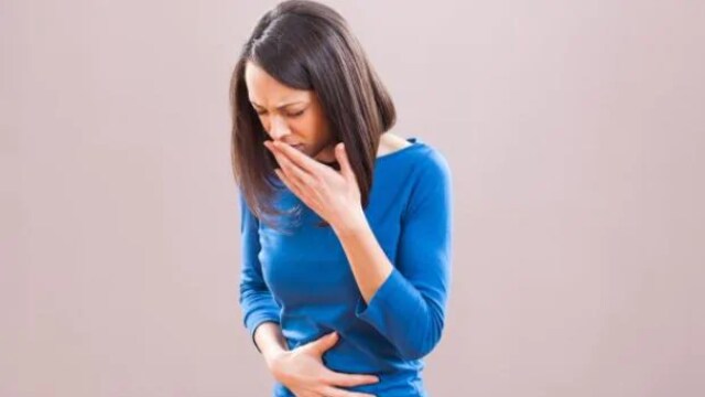 Heartburn: Spinach is a great negative-calorie food for you if you experience acid reflux