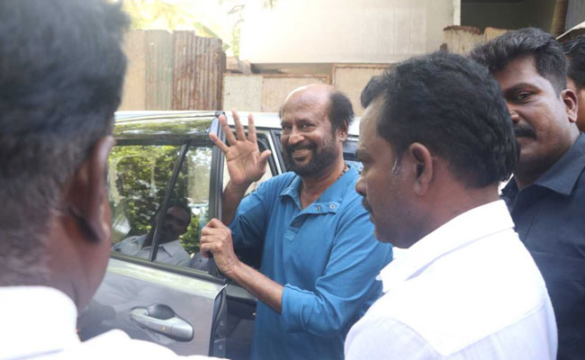 Pics: Rajinikanth On The Sets Of <i>Darbar</i>, Nayanthara To Join Today