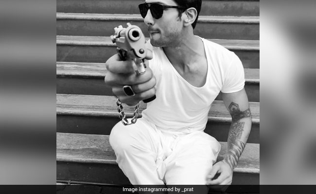 In Rajinikanth's Cop Drama <I>Darbar</I>, Baddie Prateik Babbar Adds A Twist