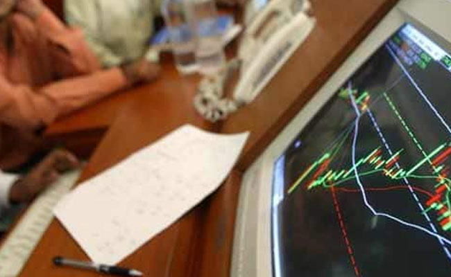 Share Markets Updates : रूस पर प्रतिबंधों की आशंका के बीच सुस्त बाजार, HDFC और HDFC Bank के शेयर गिरे