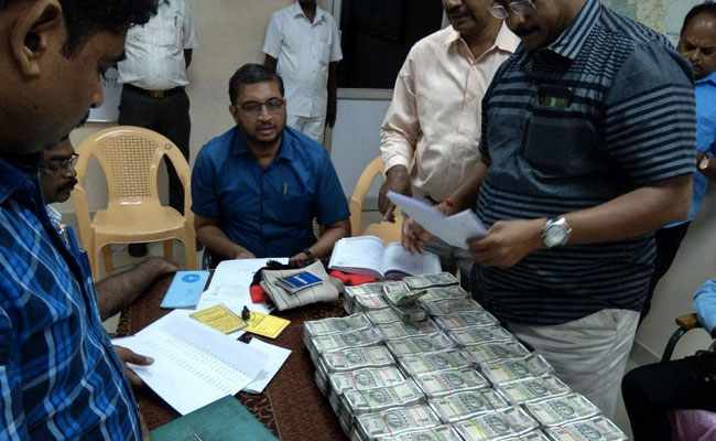 Rs 137 Crore In Cash Seized In Tamil Nadu In 10 Days Ahead Of Polls