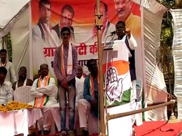 मंत्री ने रैली में कहा-  वोट डालते समय ईवीएम का दो नंबर का बटन दबाओगे तो लगेगा करंट! देखें-VIDEO मंत्री ने रैली में कहा-  वोट डालते समय ईवीएम का दो नंबर का बटन दबाओगे तो लगेगा करंट! देखें-VIDEO