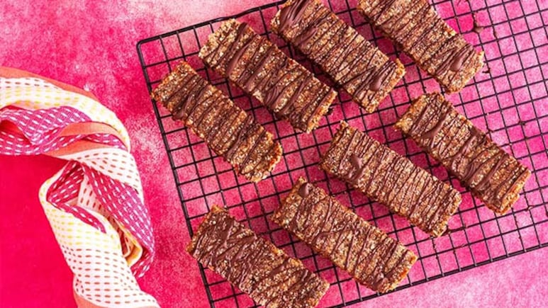 How To Tell If A Snack Is Really High-Protein: Nutritionist Shares 5-Second Hack