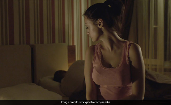 झगड़ा करने के बाद नहाने चला गया पति, जैसे ही आया बाहर तो पत्नी ने ऐसे लिया बदला