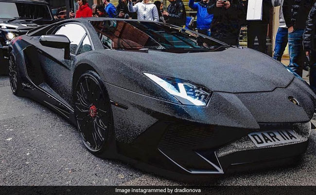 Bling It On Instagram Model Covers Lamborghini In 2 Million Crystals Bling It On Instagram Model Covers Lamborghini In 2 Million Crystals