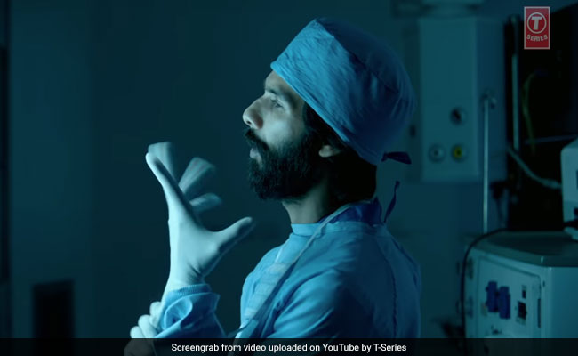 Shahid Kapoor's <i>Kabir Singh</i> Teaser Gets A Shout Out From <i>Arjun Reddy</i> Actor Vijay Deverakonda