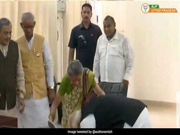कौन हैं अन्नपूर्णा शुक्ला, जिनका पीएम मोदी ने वाराणसी में पैर छूकर लिया आशीर्वाद कौन हैं अन्नपूर्णा शुक्ला, जिनका पीएम मोदी ने वाराणसी में पैर छूकर लिया आशीर्वाद